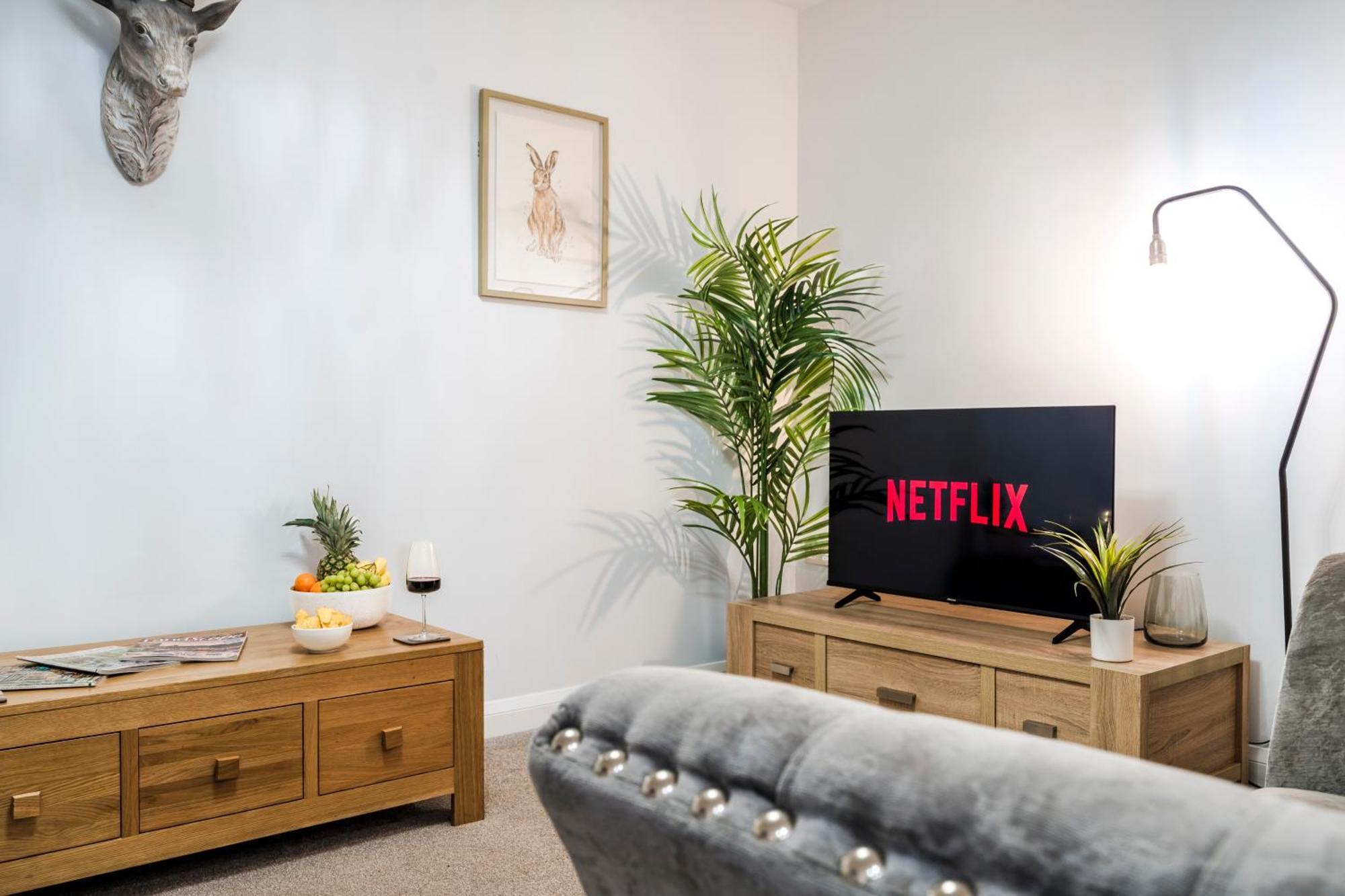 Вилла Pet Friendly With A Hot Tub Hednesford Экстерьер фото